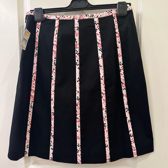 Talbots Stretch Floral Pleated Skirt Size 8 Petite A-Line Cotton Spandex - Picture 3 of 10